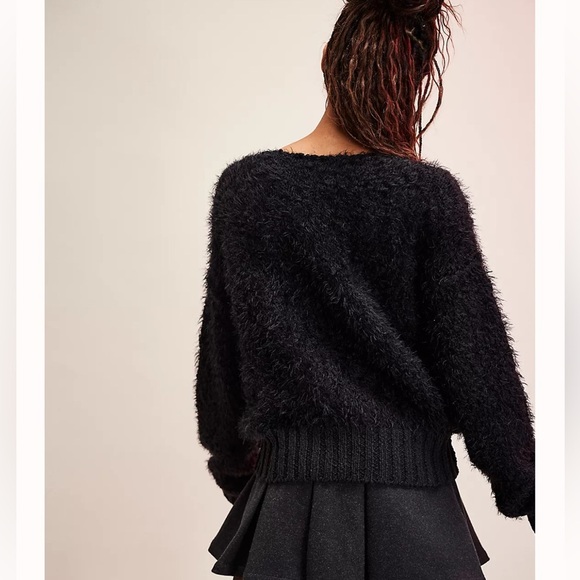 Free People Black Fuzzy Sweater size M - Picture 3 of 4
